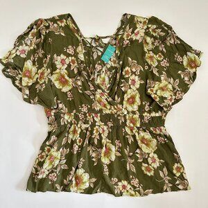 Maurices Womens size 1X Green Floral Surplice Peplum Top Blouse smocked waist